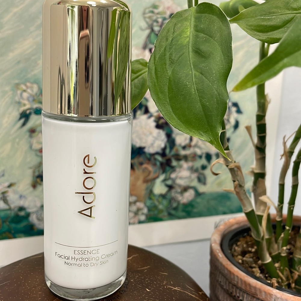 Adore Essence Facial Hydrating Cream - Normal to Dry Skin NWOT 50mL